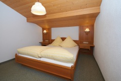 doppelbett_wohnung_e